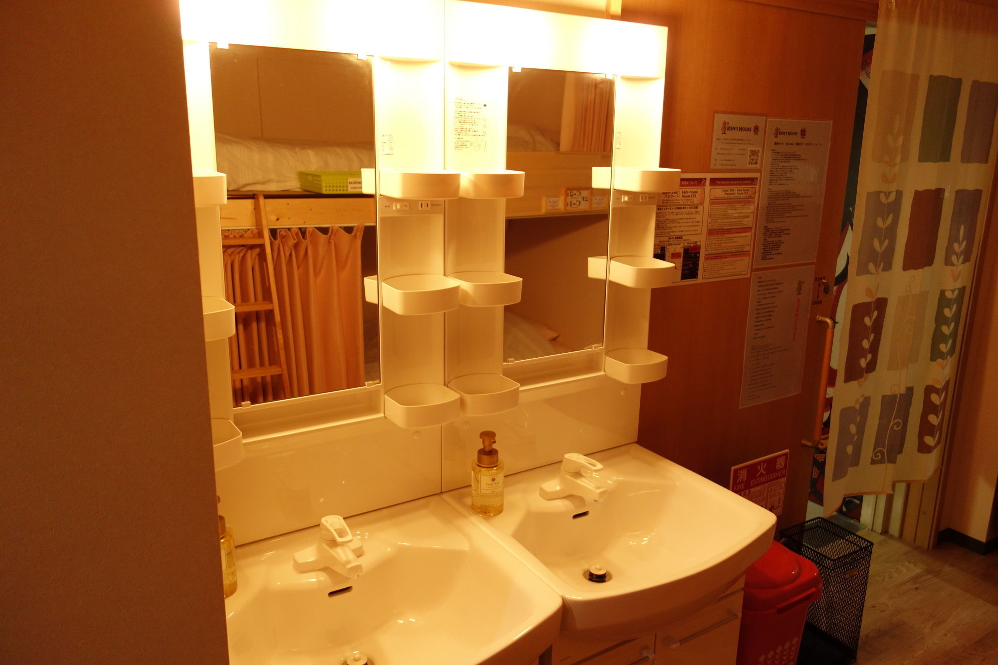 Kens House Hotel Osaka Ngoại thất bức ảnh